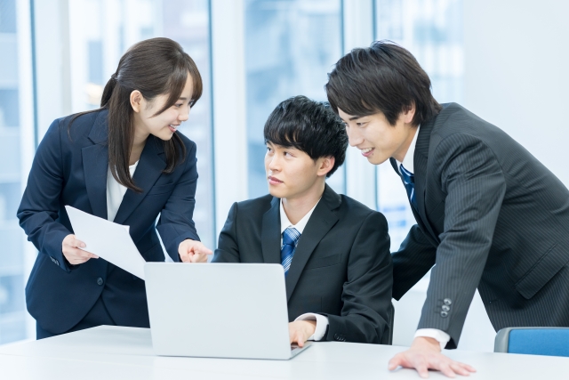 人材派遣の課題の記事サムネイル